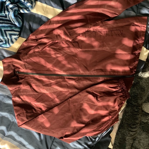 Windbreaker - Picture 2 of 5